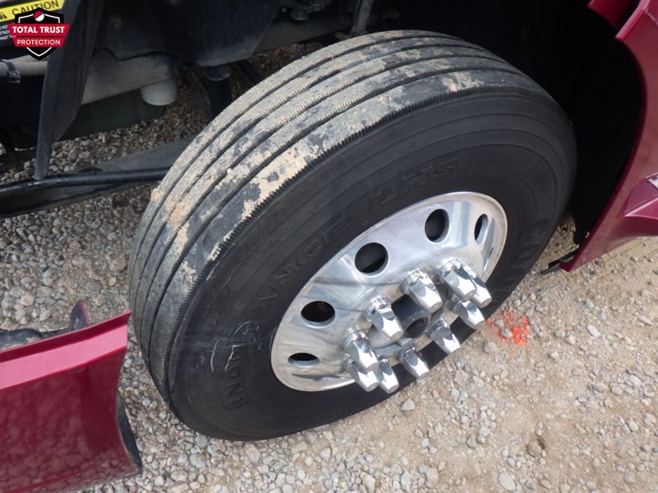 2024-volvo-vnl-300-image-20