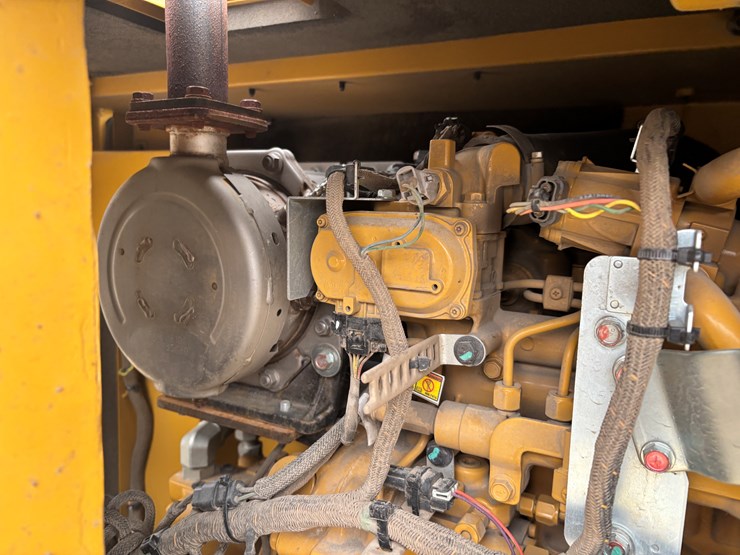 2023-caterpillar-308-image-25