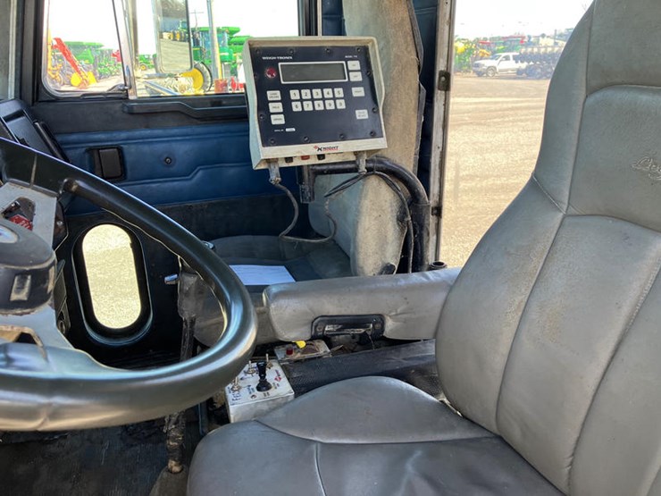 1990-peterbilt-377-image-20