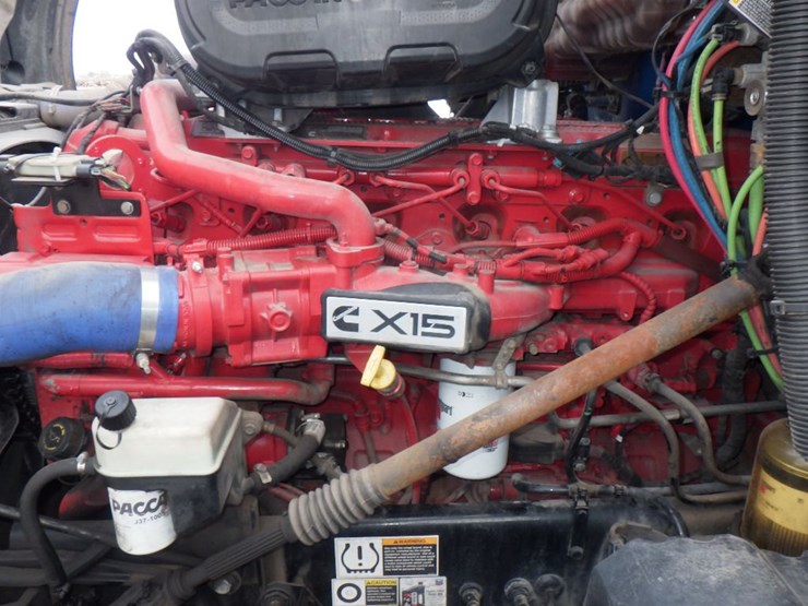 2022-kenworth-t680-image-23