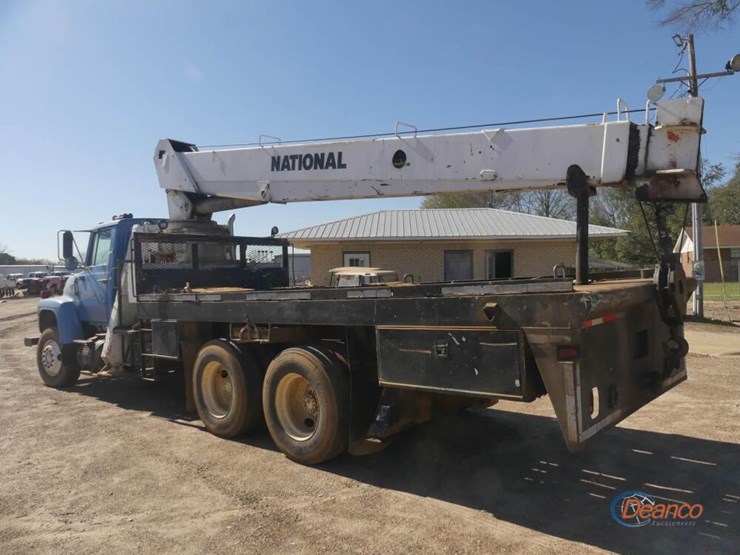 1985-ford-8000-image-3