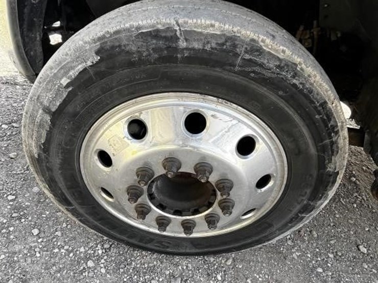 2014-dodge-ram-5500-image-9