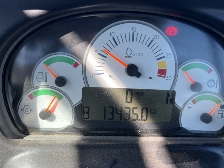 2010-caterpillar-740b-image-29