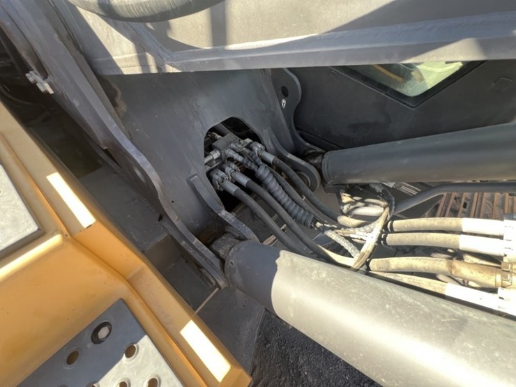 2019-volvo-ec380el-image-25