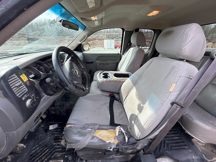 2012-chevrolet-silverado-2500-lt-image-56