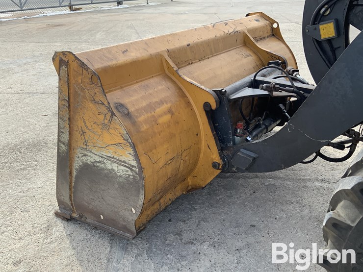 2012-deere-244j-image-9