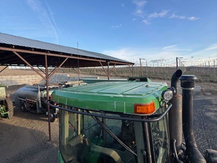 2000-john-deere-9400-image-12