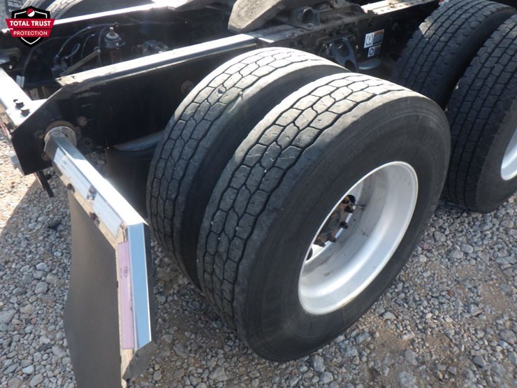 2020-kenworth-t680-image-6