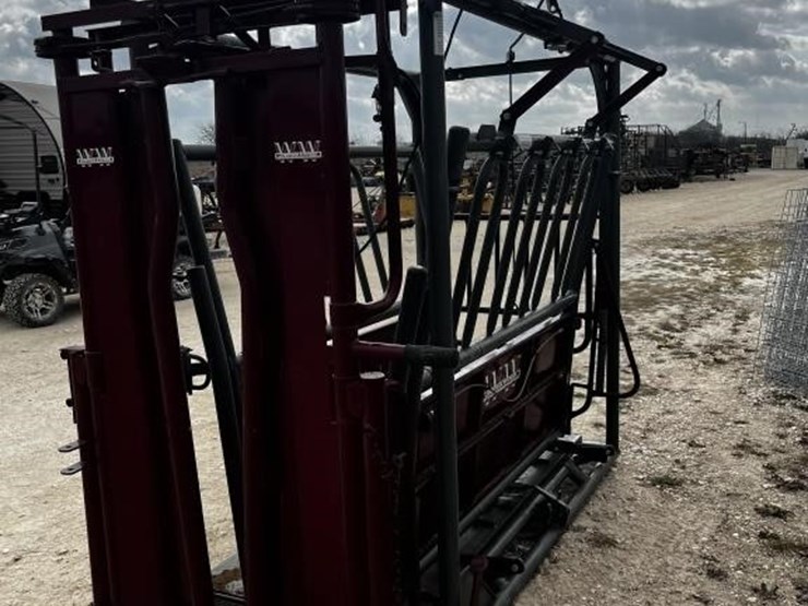 l1--ww-squeeze-chute-image-3