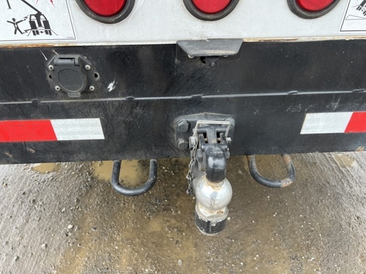 2012-ford-f550-image-19