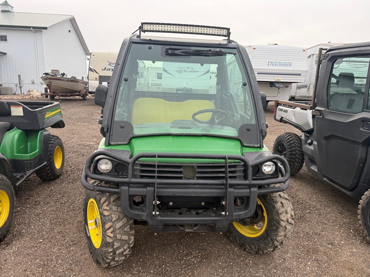 2015-john-deere-gator-image-6