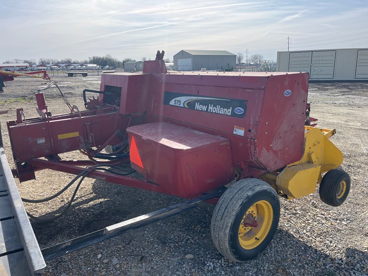 new-holland-575-image-6