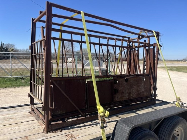 l1---squeeze-chute-image-1