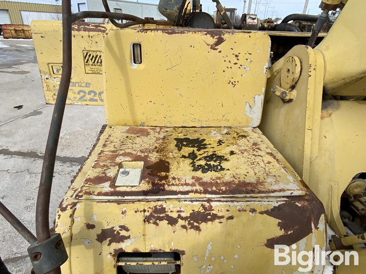 1996-komatsu-pc220-lc-6l-image-9