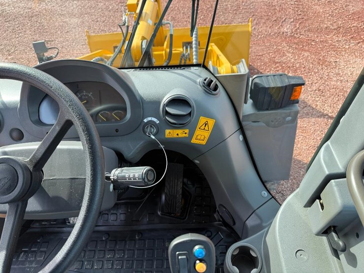 2022-sdlg-l918f-image-58