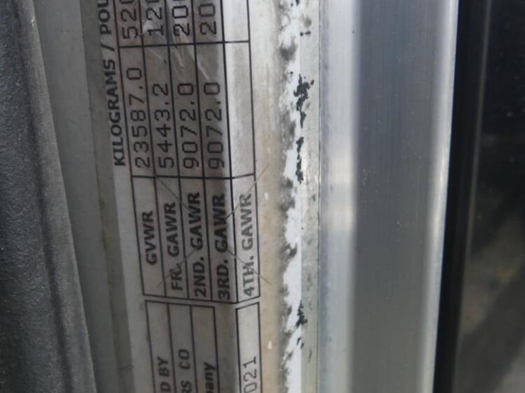 2022-peterbilt-389-image-21