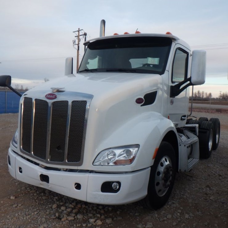 2018 PETERBILT 579