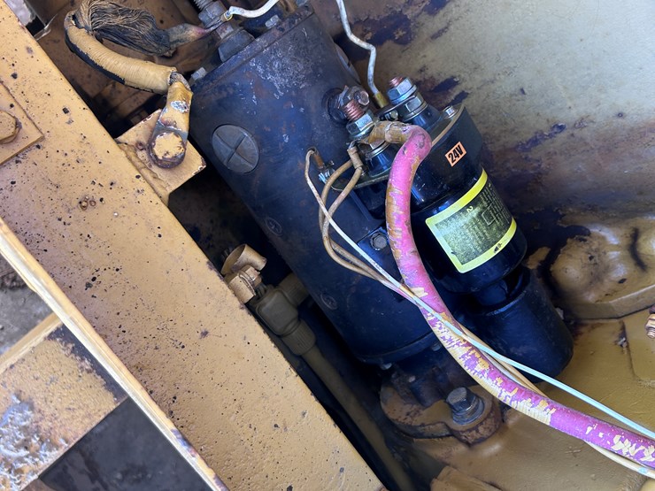 caterpillar-d7-image-34