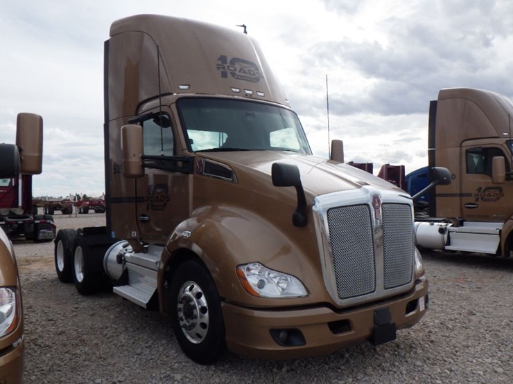 2022-kenworth-t680-image-3
