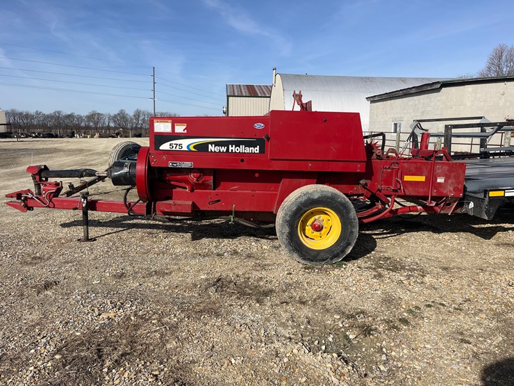 new-holland-575-image-4