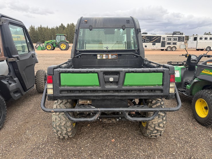 2015-john-deere-gator-image-3