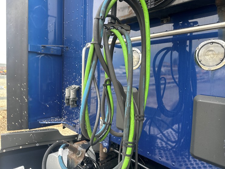 2020-kenworth-t680-image-22