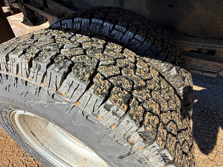 2006-chevrolet-3500hd-image-52