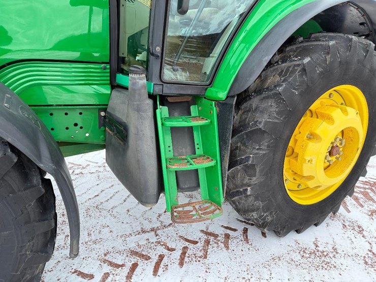 john-deere-7330-premium-image-17
