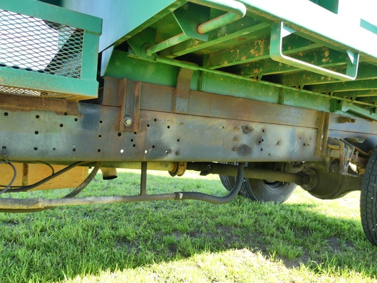 1996-international-4700-image-8