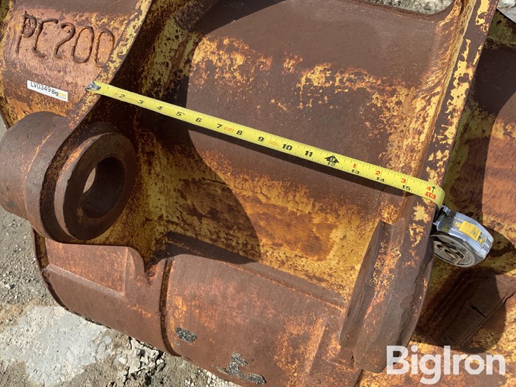 komatsu-pc200-image-13