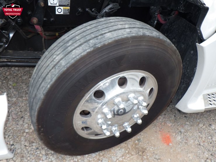 2022-kenworth-t680-image-21