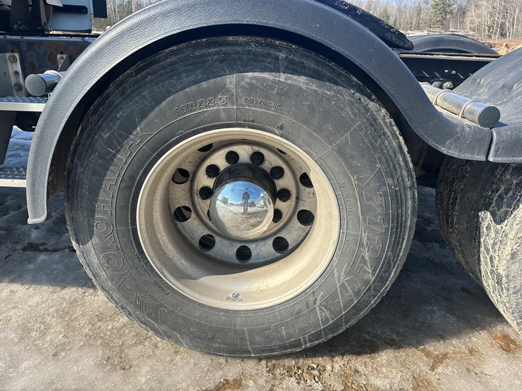 2017-international-lt-image-80