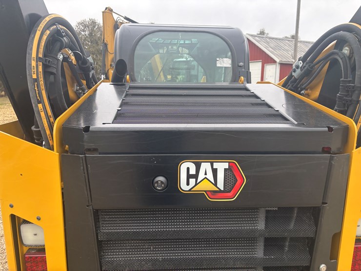 2023-caterpillar-289d3-image-13