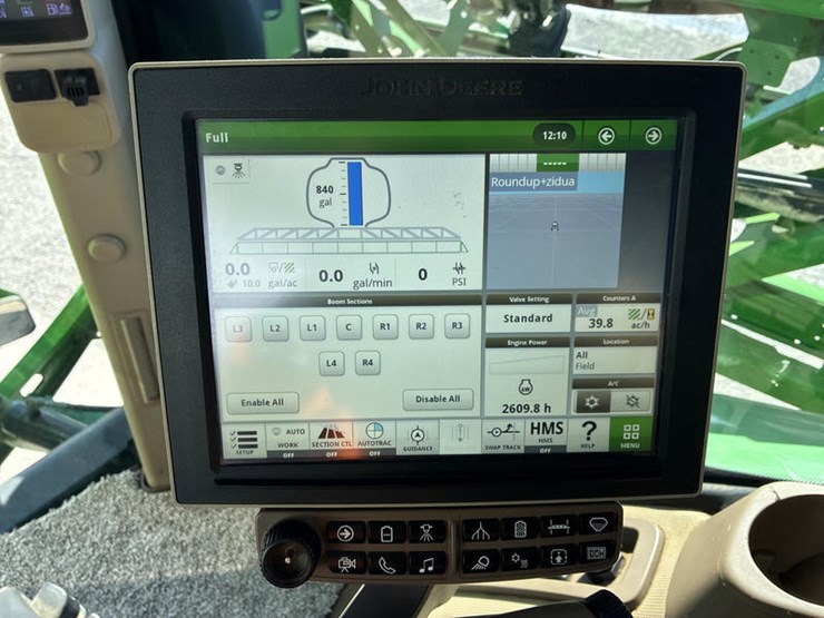 2018-john-deere-r4030-image-74