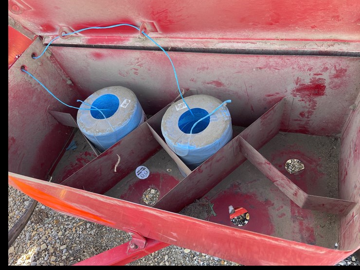 new-holland-575-image-12