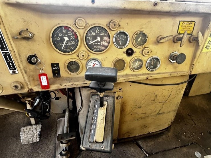 l2---1984-am-general-army-image-16