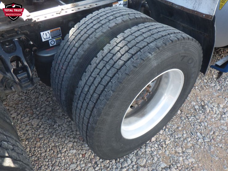 2020-kenworth-t680-image-5