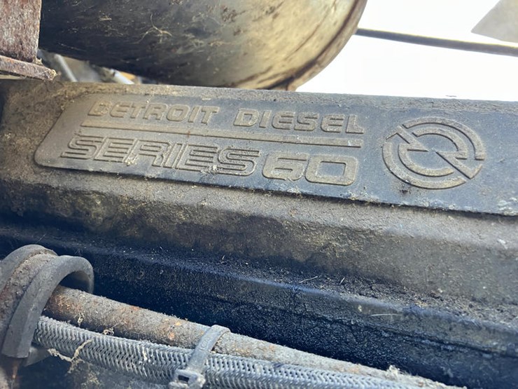 1990-peterbilt-377-image-30