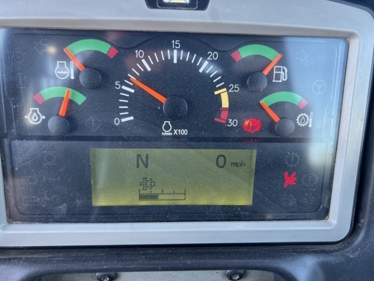 2012-caterpillar-740b-image-42