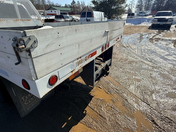 2006-chevrolet-3500hd-image-19