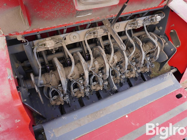 2013-massey-ferguson-2170xd-image-9