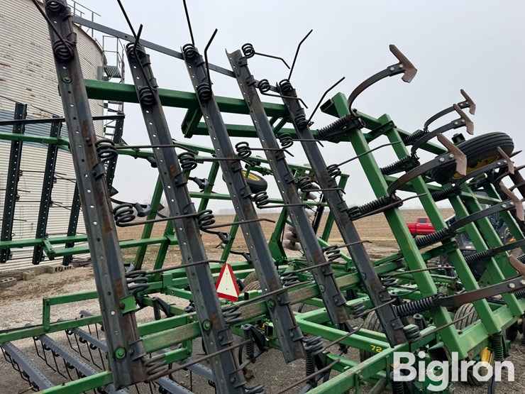 john-deere-724-image-18