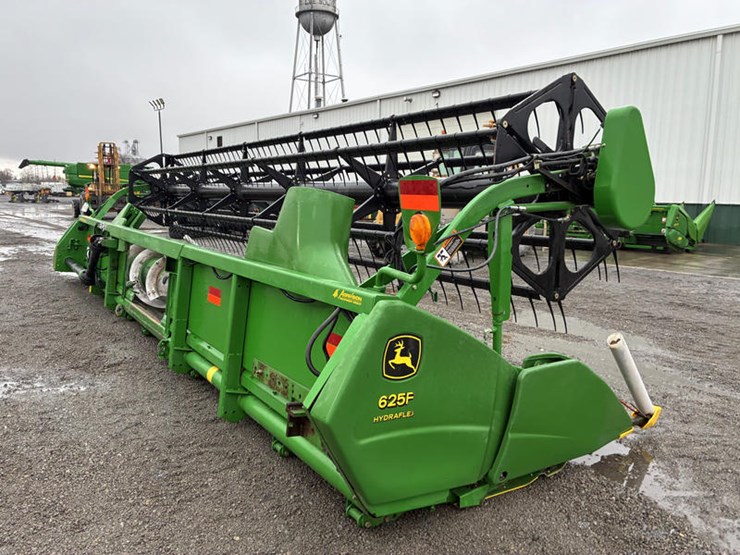 2005-john-deere-625f-image-12