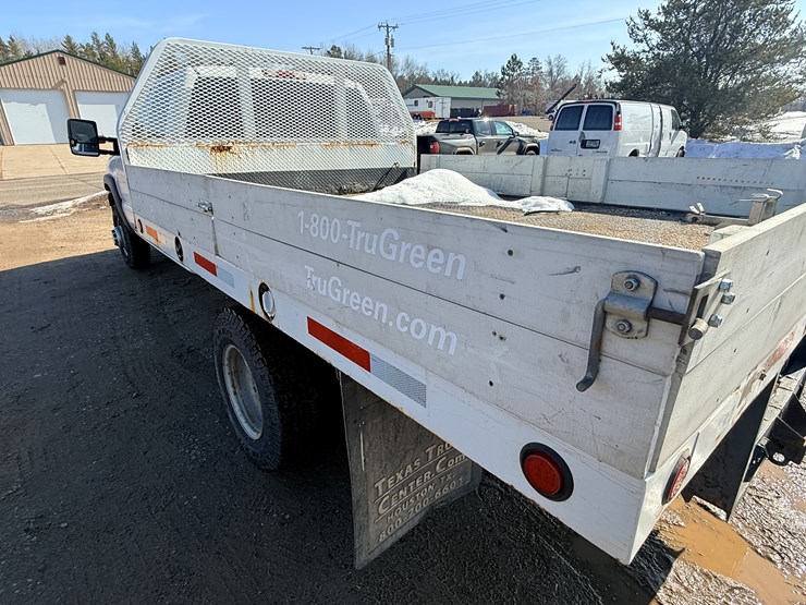 2006-chevrolet-3500hd-image-18