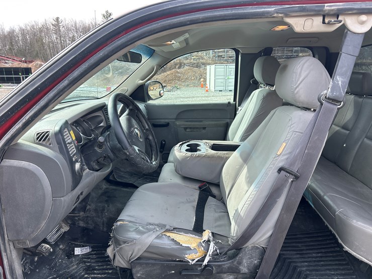 2012-chevrolet-silverado-2500-lt-image-46