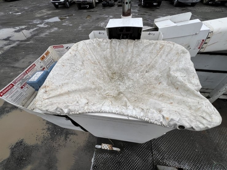 2012-ford-f550-image-21