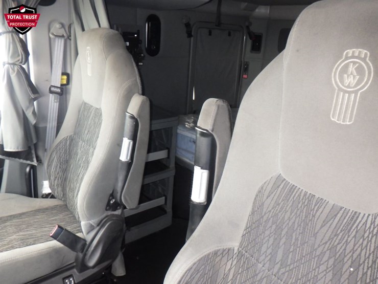 2022-kenworth-t680-image-19