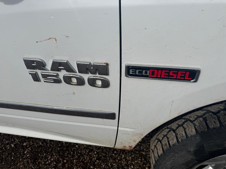 2015-dodge-1500-image-10