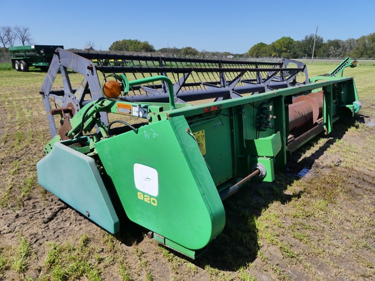 john-deere-920-image-3