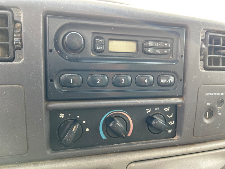 2001-ford-f250-image-41